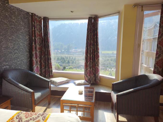 The Quiet Resort Pahalgam Exterior photo