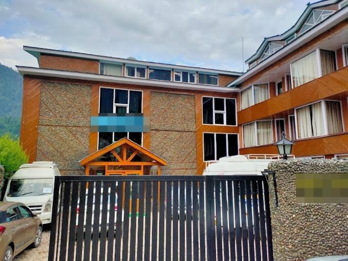 The Quiet Resort Pahalgam Exterior photo